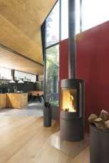 Купить Печь-камин Invicta Altara Plus в интерьере чугунная в Мозыре в Мозыре