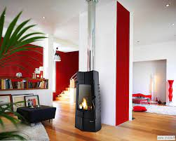 Печь-камин чугунный Invicta Chamane 14 в интерьере Амазонка бай фото в Мозыре