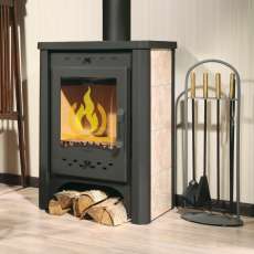 Стальной печь-камин Экокамин с плитой в интерьере фото в Мозыре