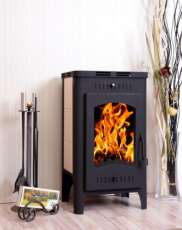 Стальной камин со стеклом Бавария Оптима с плитой фото в интерьере в Мозыре