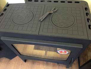 Недорогой камин Бавария Эко с плитой 2 конфорки фото в Мозыре