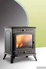 Печь-камин чугунный Invicta Altea в интерьере Амазонка бай фото в Мозыре