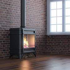 Печь-камин Invicta Siam в интерьере Амазонка бай фото в Мозыре