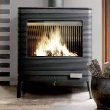 Печь-камин чугунный Invicta Kazan в интерьере Амазонка бай фото в Мозыре