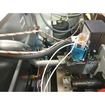 Газовый котел Ariston CARES XC 18 FF в Мозыре